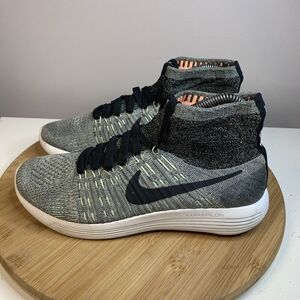 Nike LunarEpic Flyknit Lunarlon Womens Size 9 Running Shoes Grey 818677-013